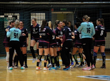 Magabiztos győzelmet aratott az Alba Fehérvár KC női kézilabdacsapata
